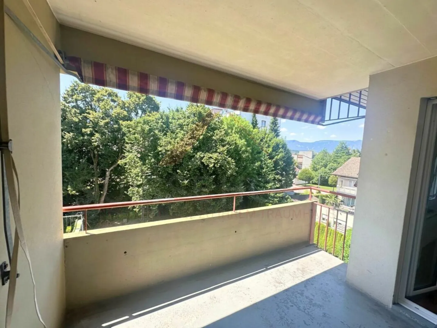 Renovated 3.5-room apartment in Burgdorf - centrally located, bright and already rented - Photo 4 of 7