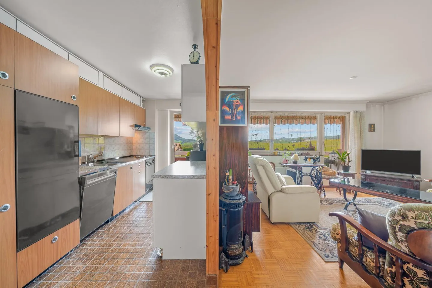 Beautiful 4.5 room apartment - ideally located close to transport and amenities - Photo 5 of 10