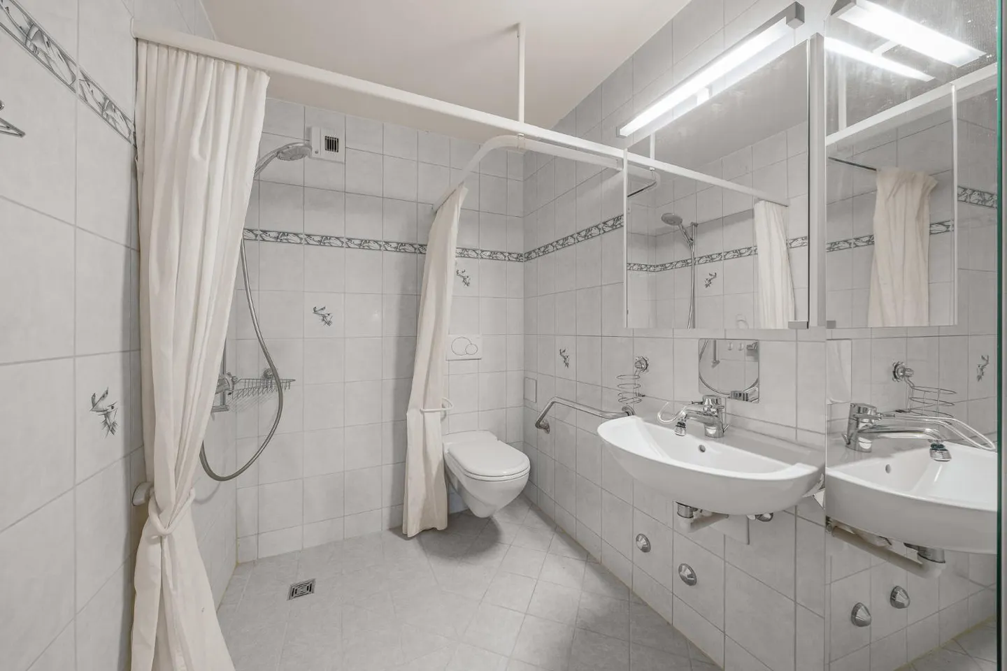 Beautiful 4.5 room apartment - ideally located close to transport and amenities - Photo 6 of 10