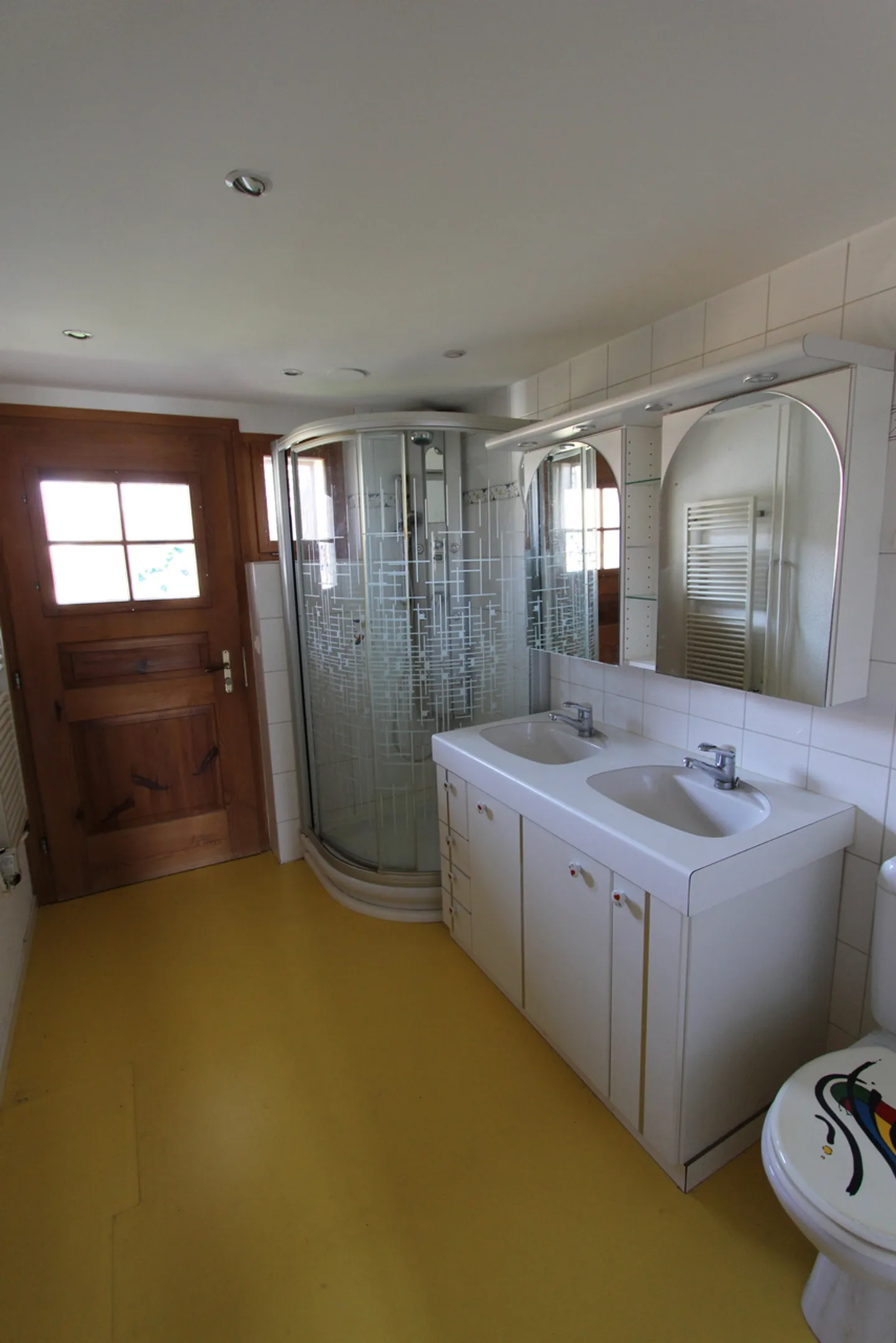 spacious - unique - full of potential - Photo 5 of 18