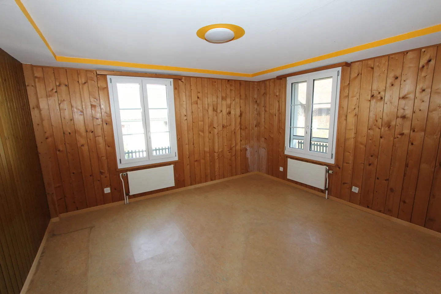 spacious - unique - full of potential - Photo 6 of 18