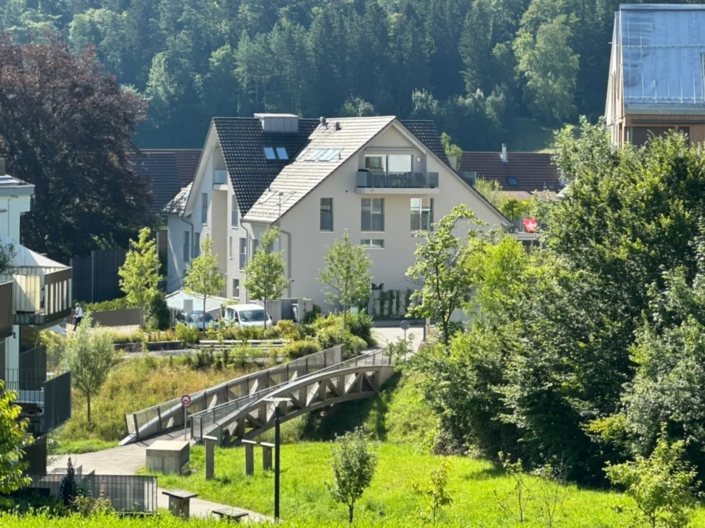 Grosszügige Dachwohnung mit Liftzugang - Foto 2 von 13