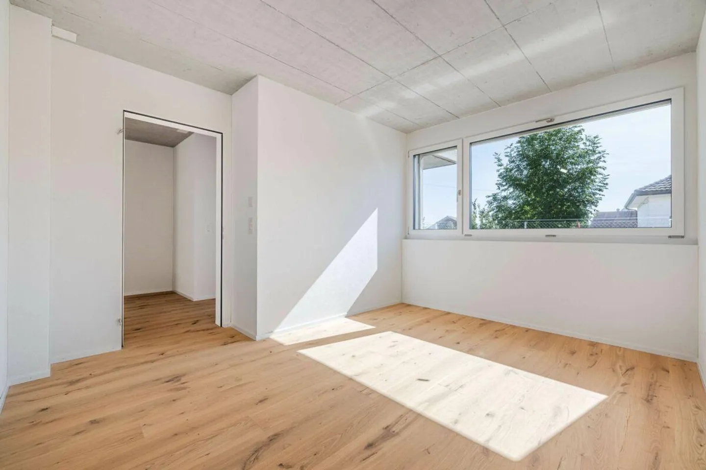 unverbaubare Sicht ins Grün - grosses 6.5-Zi. Einfamilienhaus in Bätershausen (bei Kreuzlingen) - Foto 6 von 7