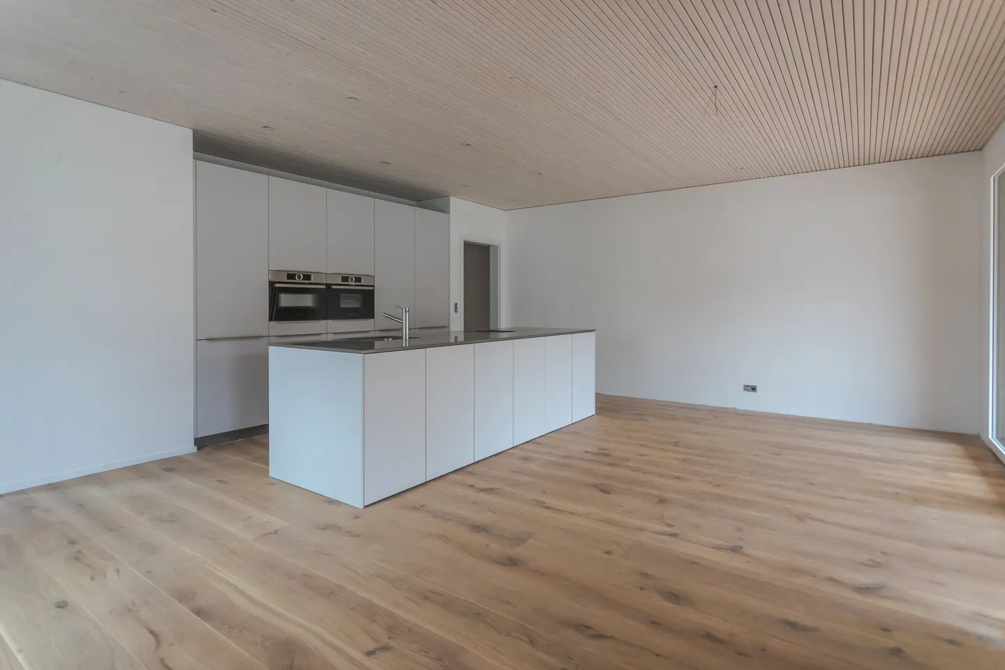 Appartamento maisonette moderno e spazioso di 4,5 locali vicino al Rotsee a Ebikon - Foto 1 di 12