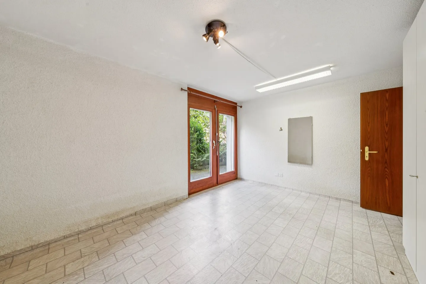 Exclusive Family Home with Lake View - Photo 10 of 13