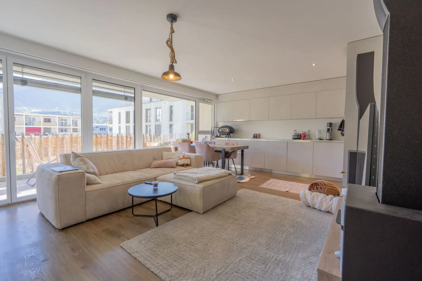 Appartement moderne de 2,5 pièces à Glis - Photo 1 sur 17