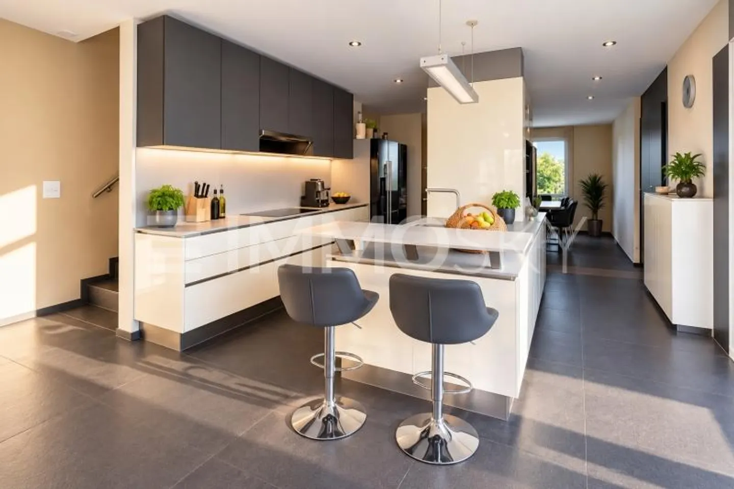 A Home to Fall in Love With - Plenty of Space, Light, and Quality of Life - Photo 2 of 8