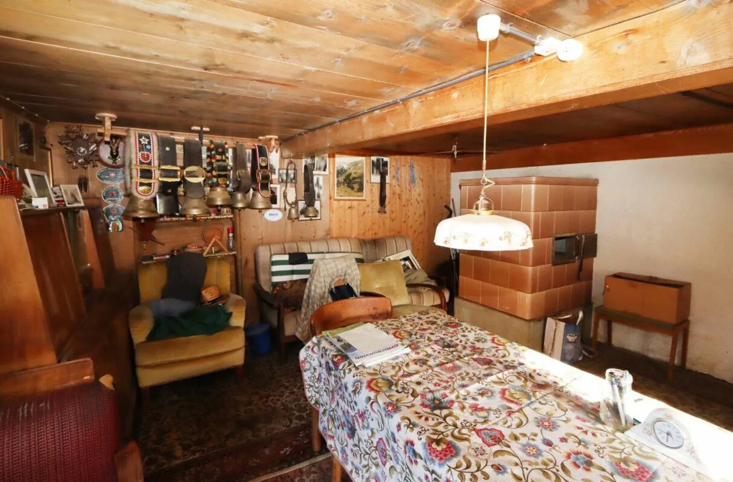 Freistehendes Ferienhaus mit Umschwung an einmaliger Lage mit traum... - Foto 7 von 15