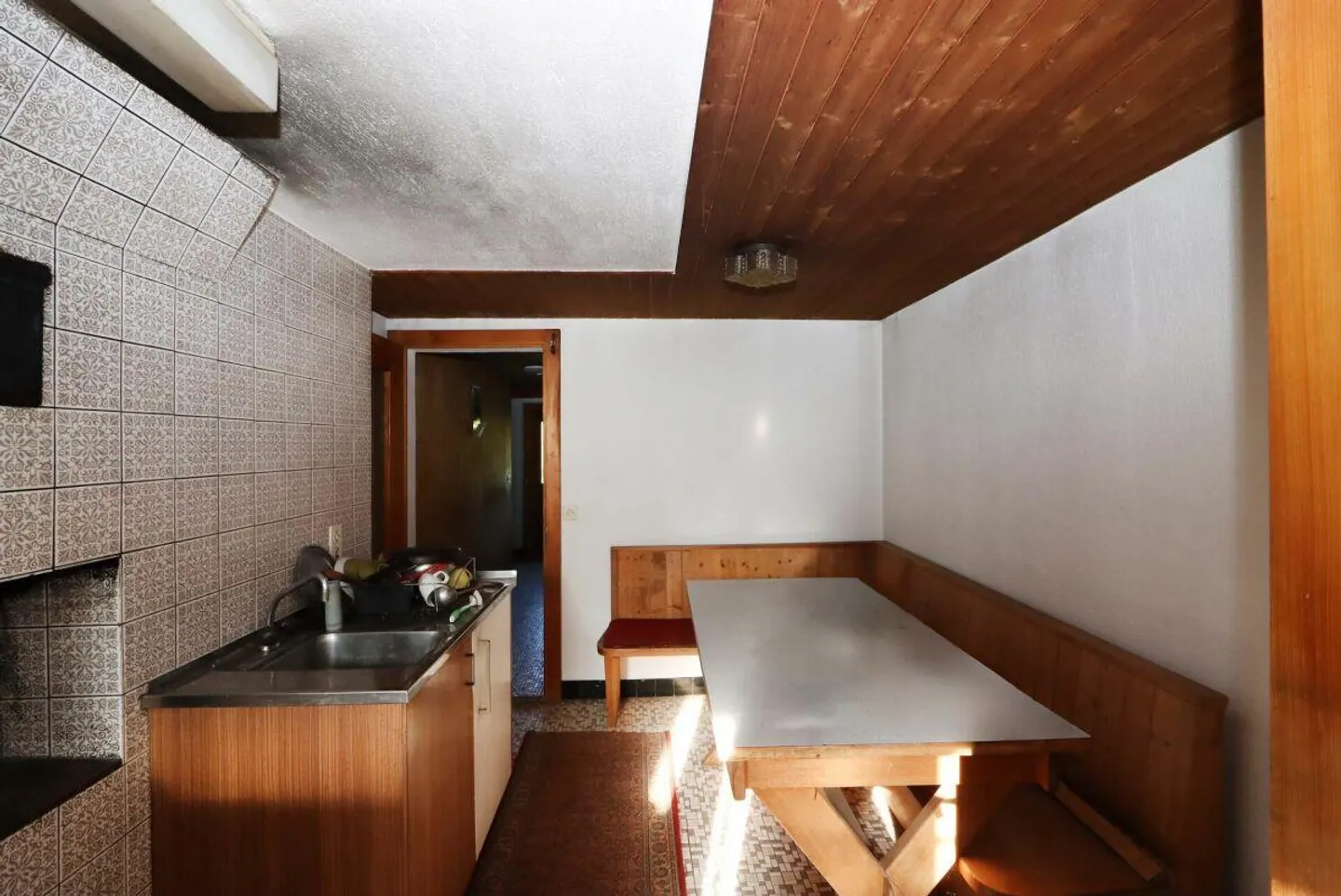 Freistehendes Ferienhaus mit Umschwung an einmaliger Lage mit traum... - Foto 8 von 15