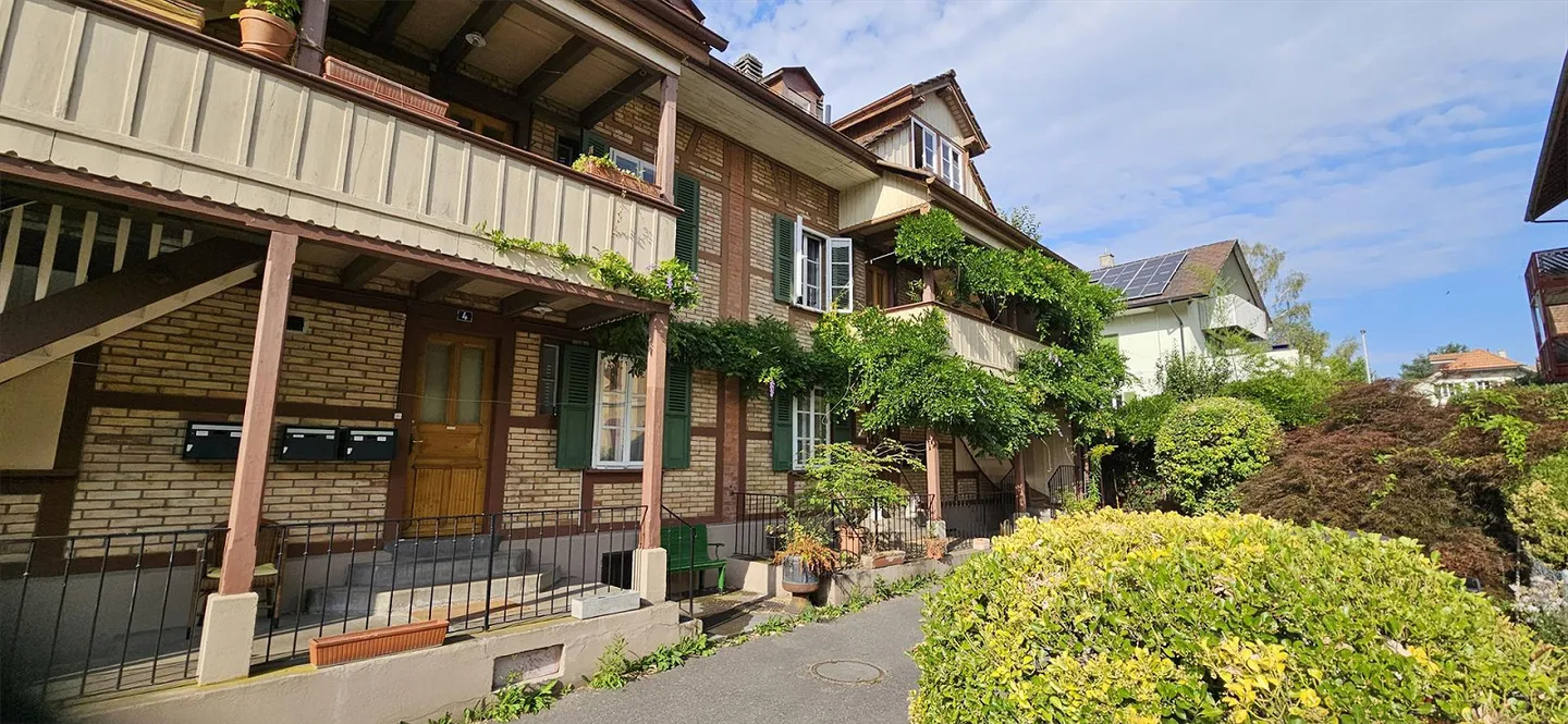 Charming 3.5 Room Apartment in 130-Year-Old House - Photo 1 of 12