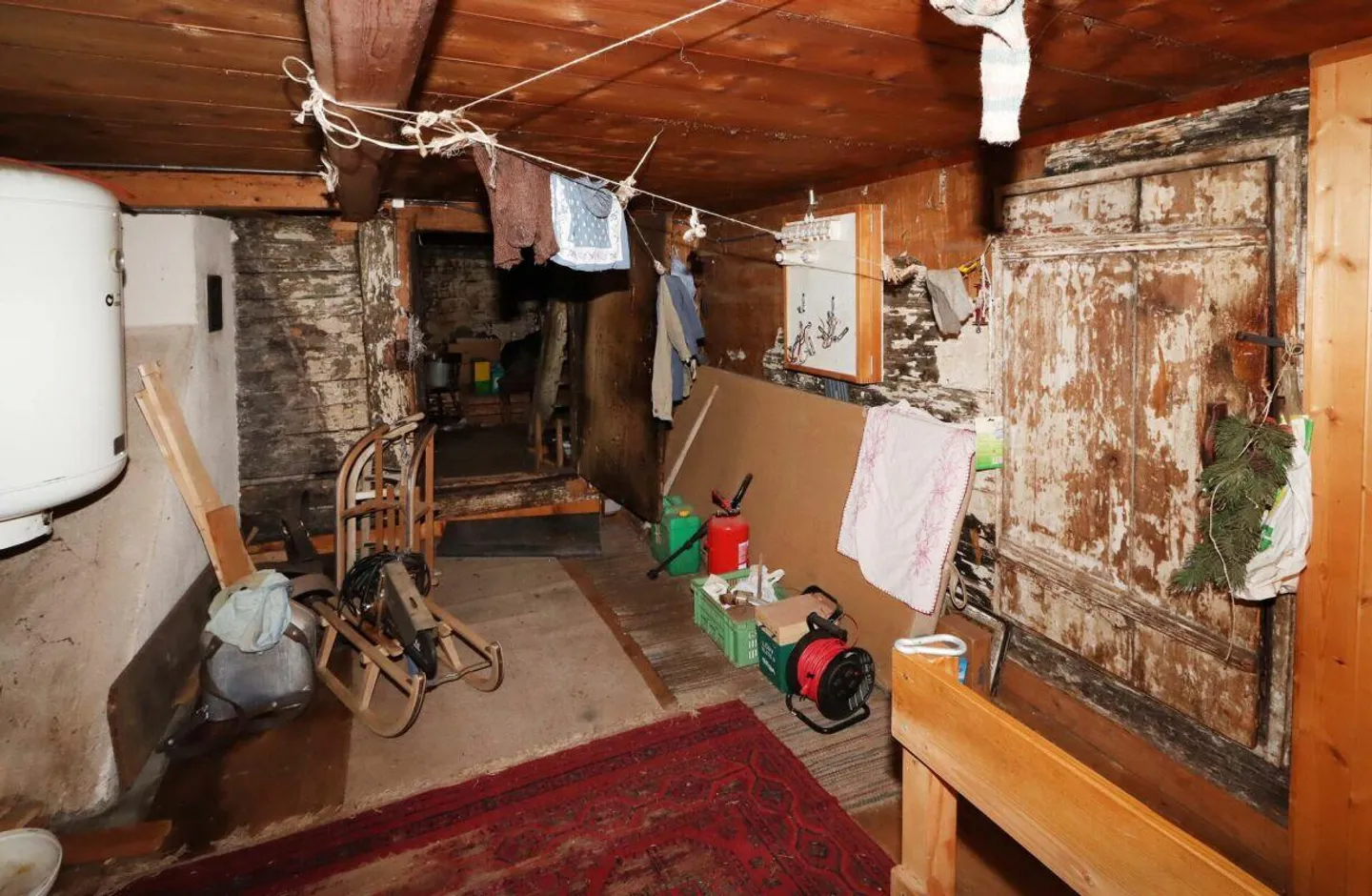 Freistehendes Ferienhaus mit Umschwung an einmaliger Lage mit traum... - Foto 14 von 15