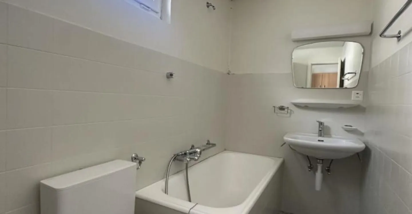 St-Imier, rental house with 3 apartments - Photo 6 of 10