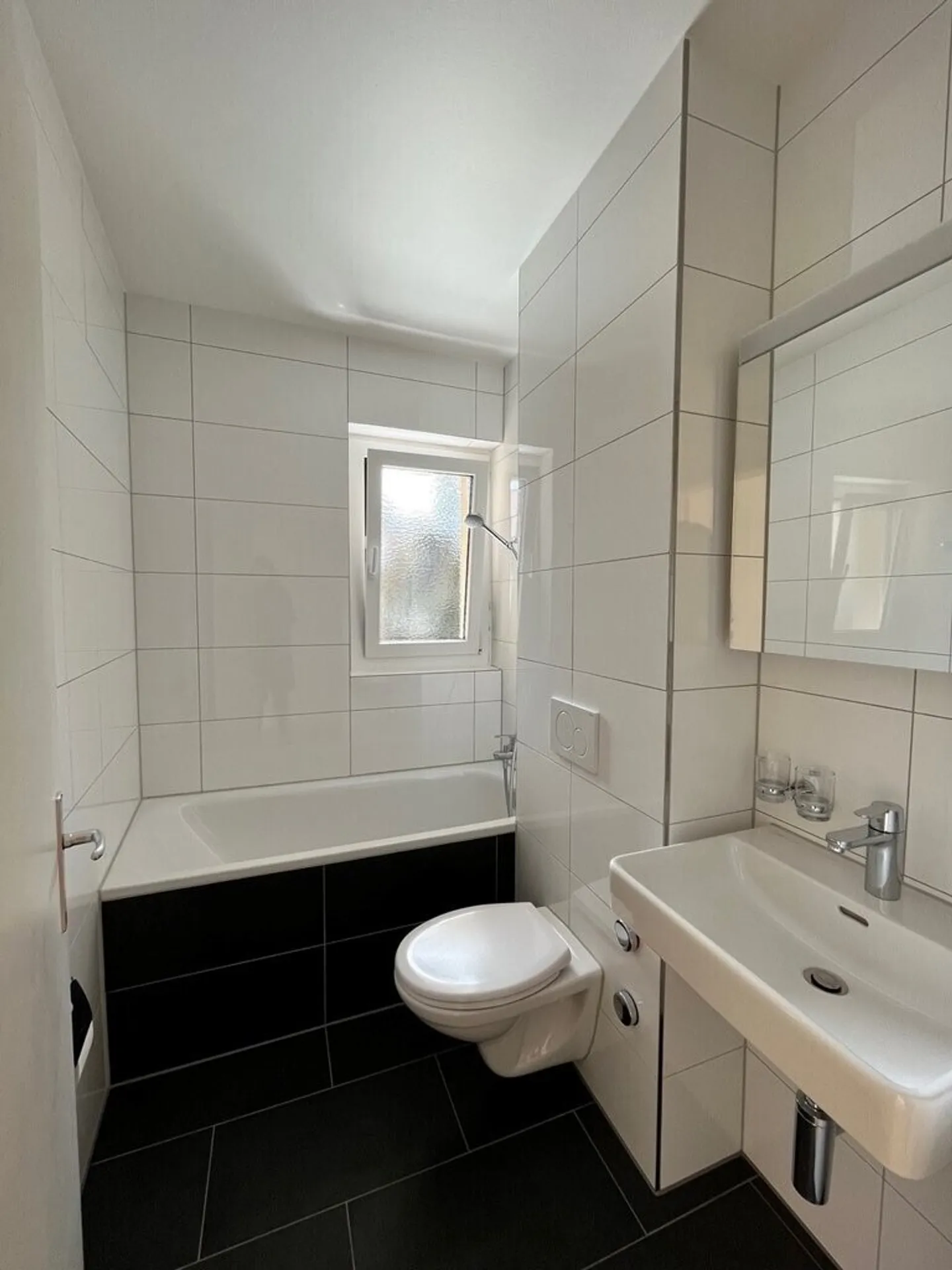 Modernes Apartment mit Balkon - Foto 5 von 7