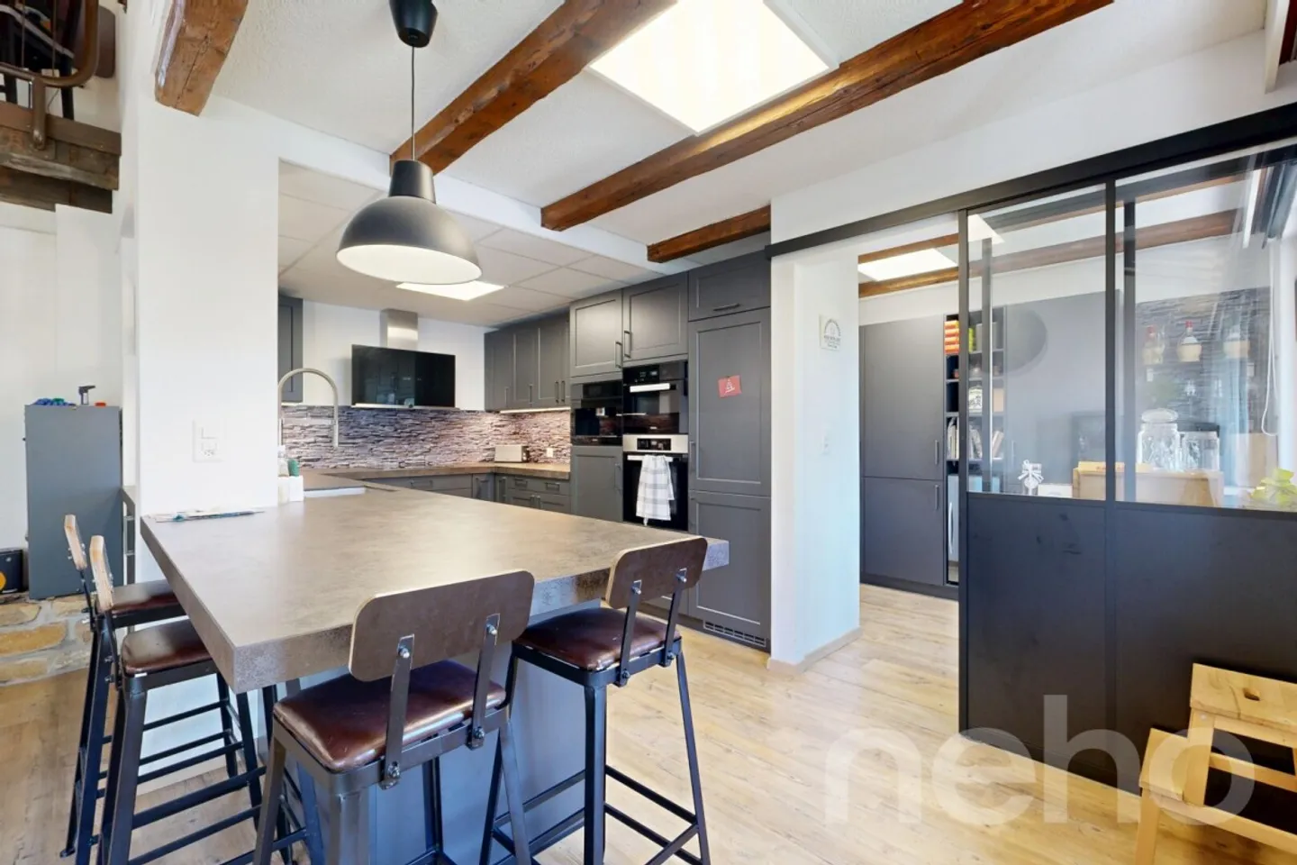 Wunderschöne Duplexwohnung mit 6,5 Zimmern (217 m²) - Ideal für Familien - Foto 7 von 12