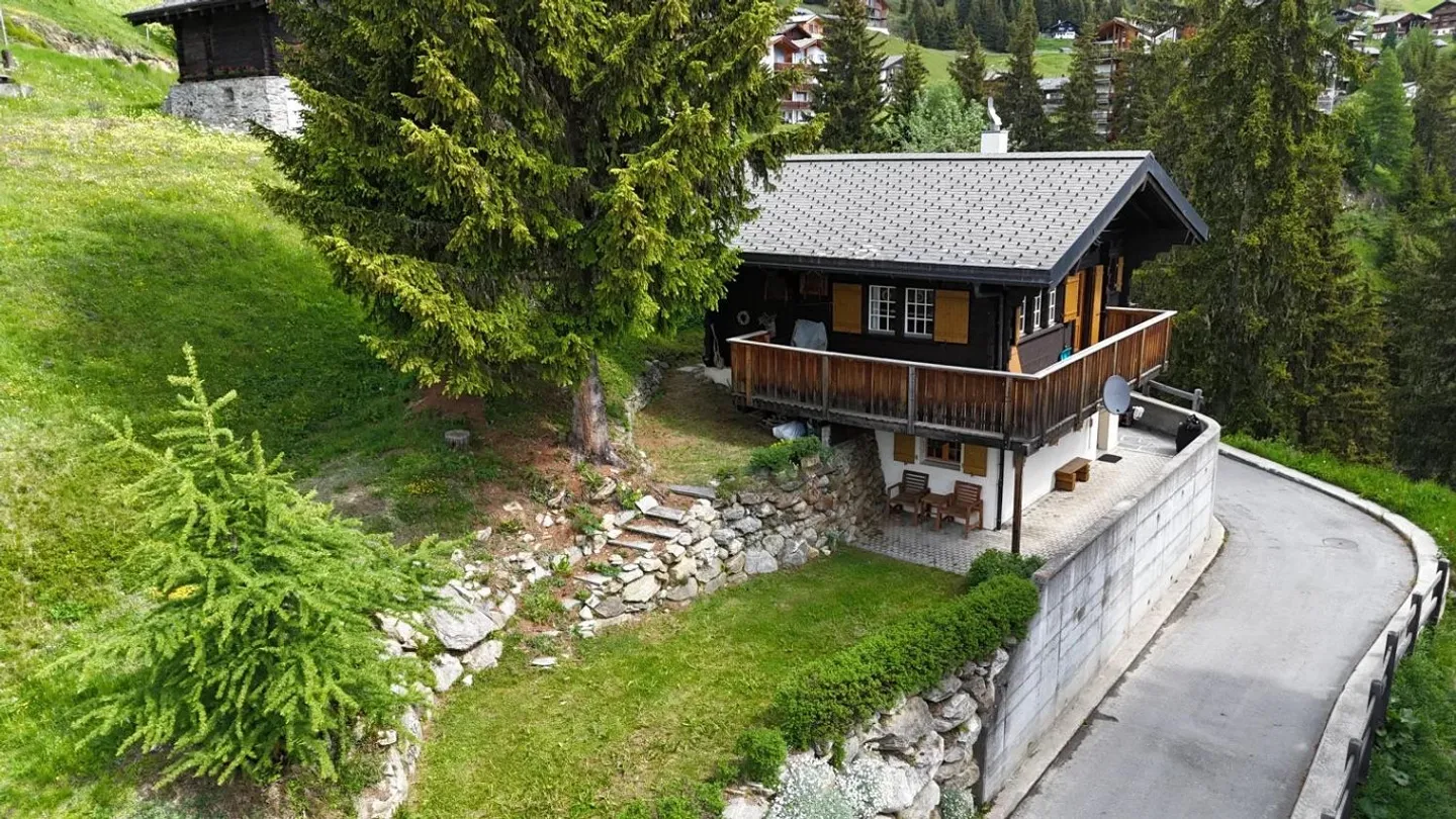 Chalet-Rückzugsort mit Ski-in-Komfort - Foto 2 von 26