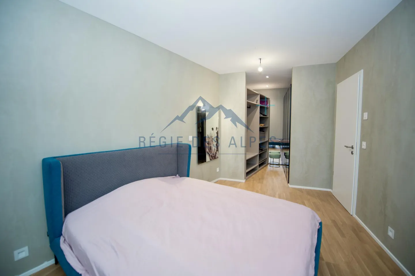 5 high-end rooms | Private residence "Clos de la Fontaine" - Photo 6 of 12