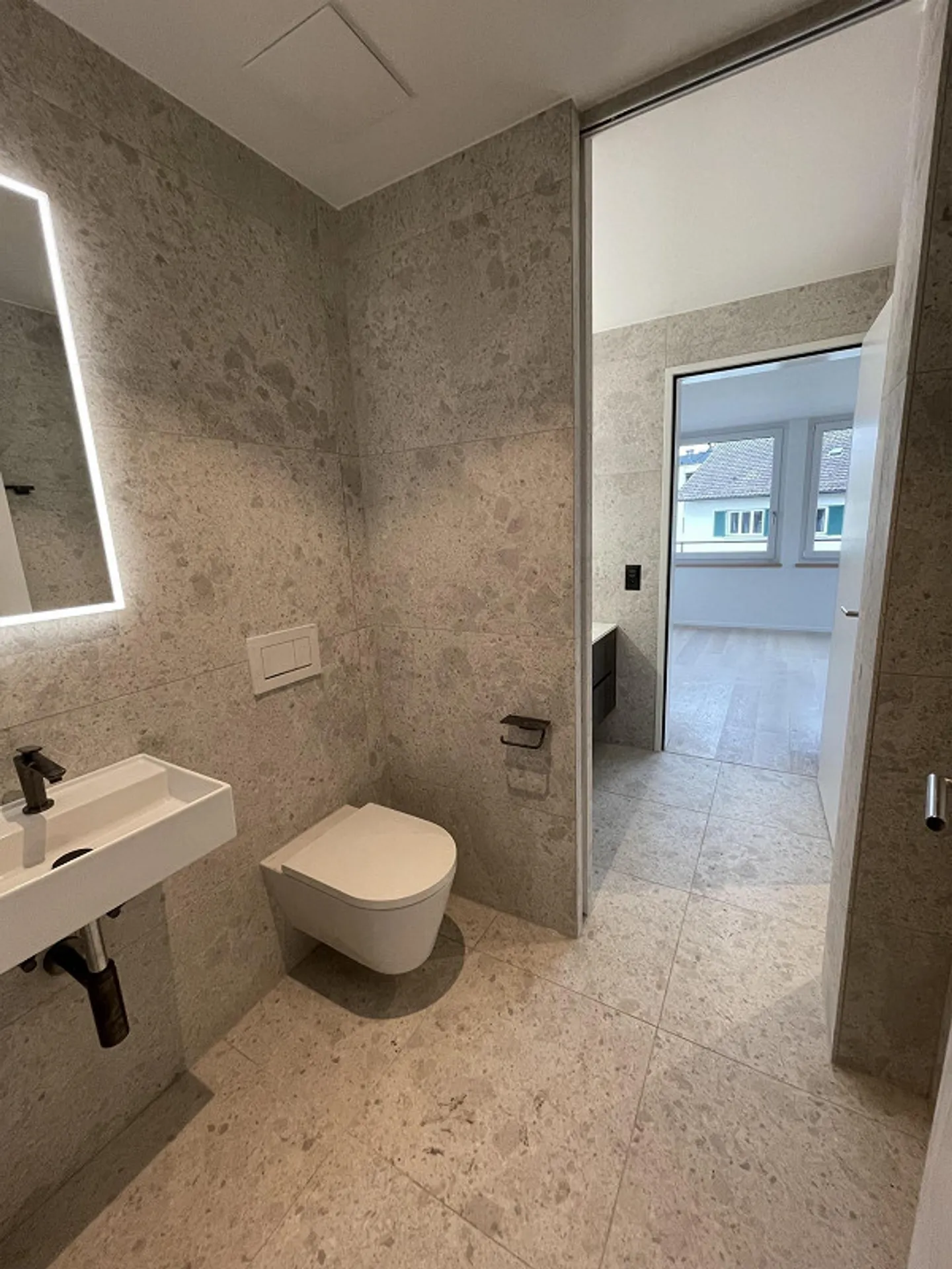 Prêt à emménager immédiatement - Première location après rénovation - Photo 6 sur 7