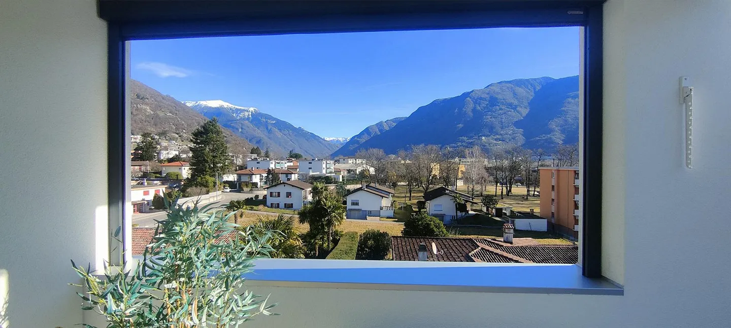 Luminoso appartamento 3.5 locali Sementina - ultimo piano - con vista - Foto 1 di 22