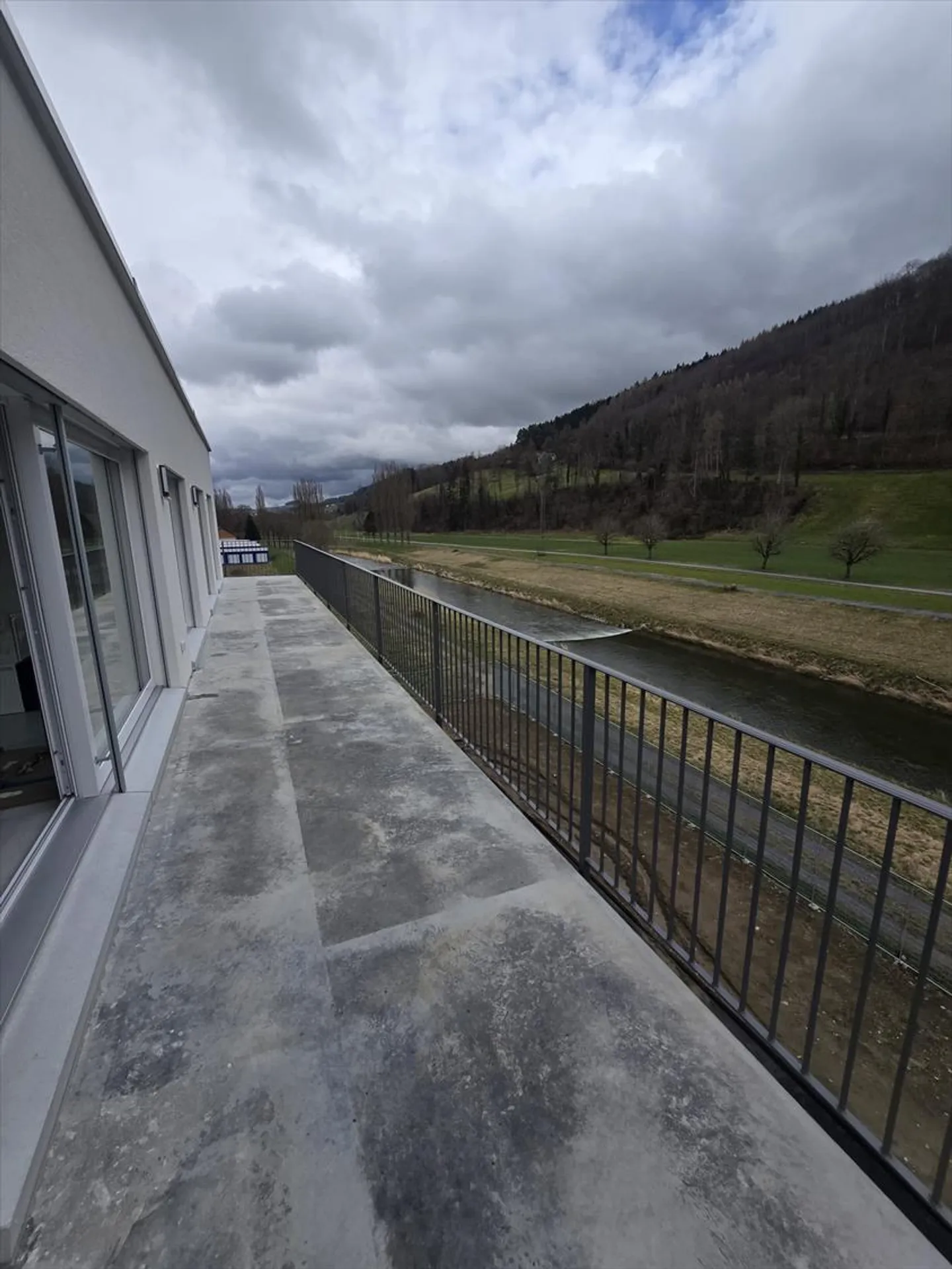 Atelier 1 pièce - Photo 12 sur 13