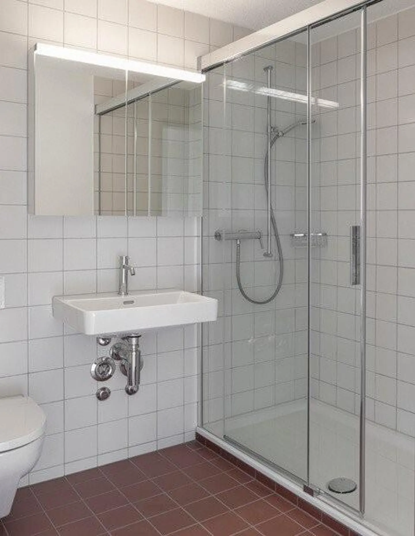 RENT WITHOUT DEPOSIT - Newly renovated and centrally located penthouse apartment - Photo 4 of 7