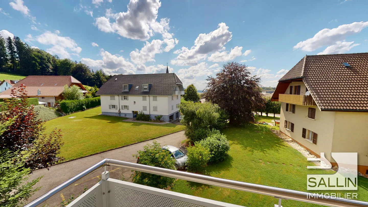 "APPARTEMENT 3,5 CHAMBRES RÉNOVÉ" - Photo 13 sur 14