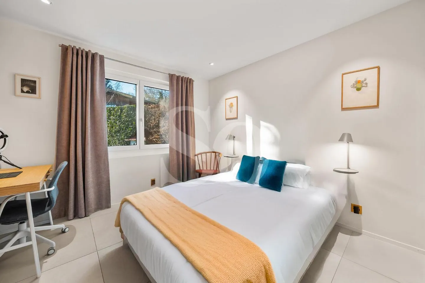 Villa Rénovée avec Vue Lac - Photo 11 sur 13