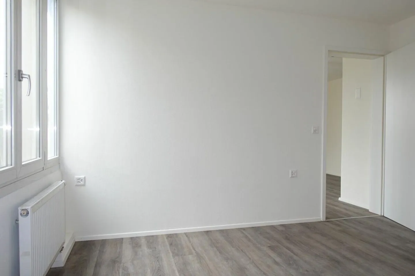 Renovated 3.5 Room Ground Floor Apartment - Photo 10 of 15