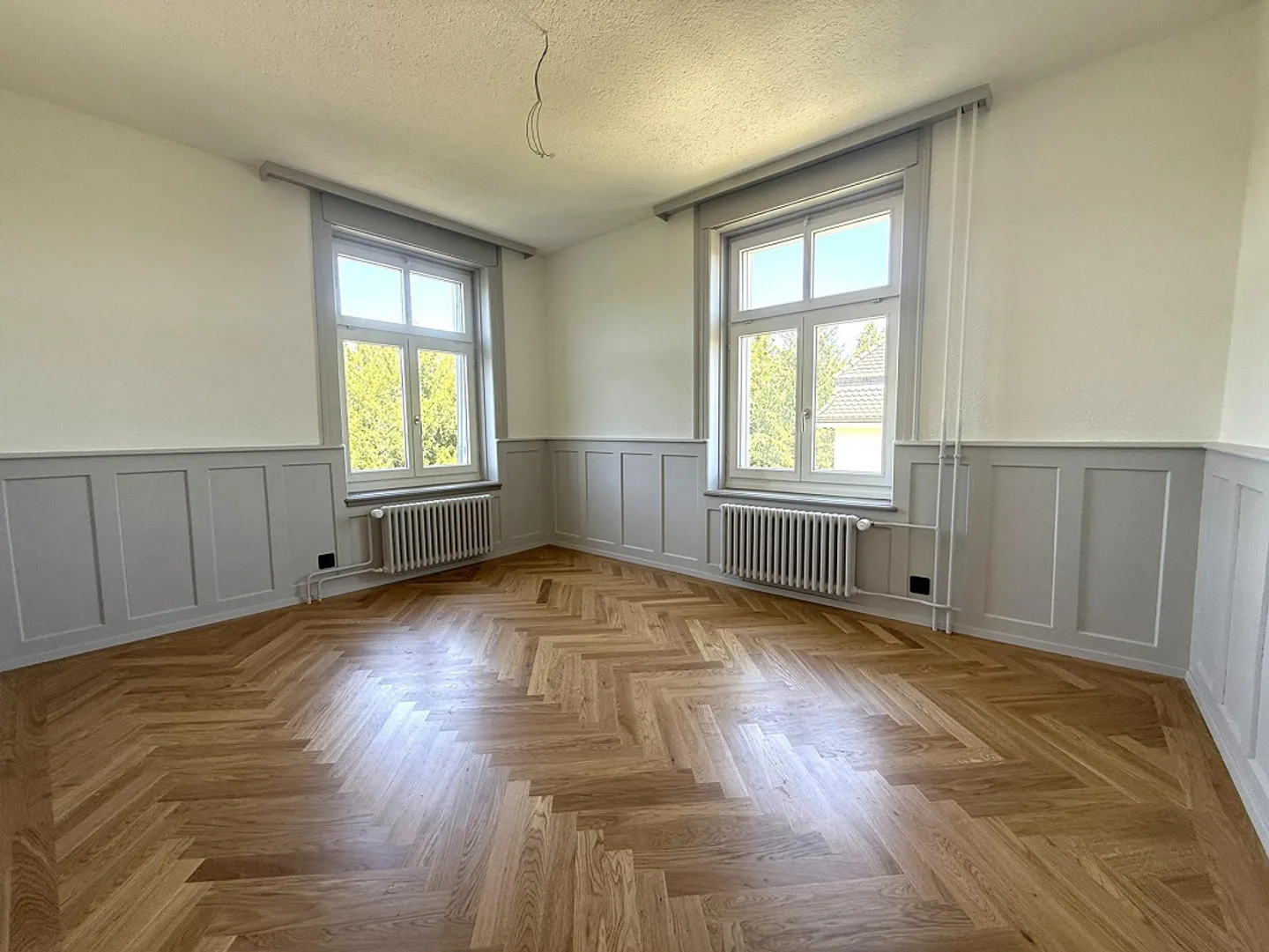 Maison de rêve dans le meilleur emplacement | appartement rénové de 3,5 pièces avec belle vue - Photo 4 sur 9