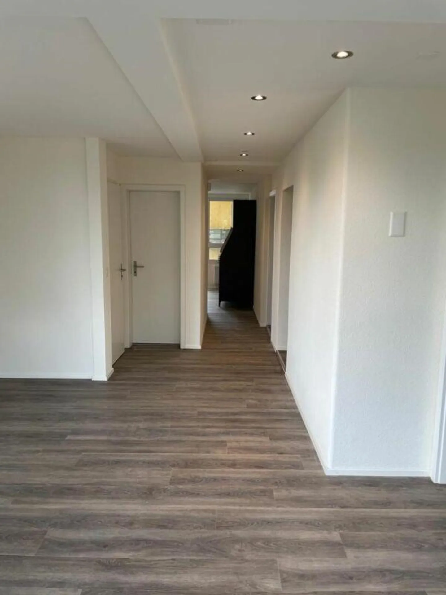 Renovated 3.5 Room Ground Floor Apartment - Photo 6 of 15