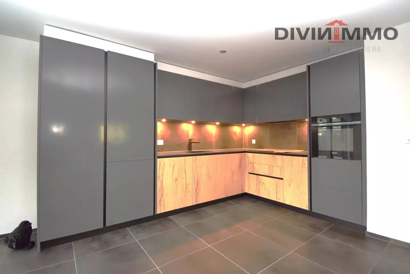 Bellissimo nuovo appartamento di 4,5 stanze al piano terra est - Foto 2 di 10