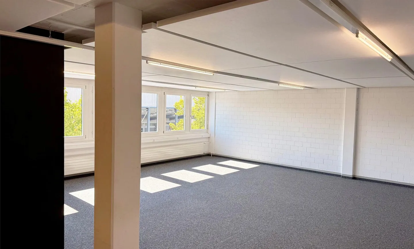 Kickstart in Jona! - Ideal for up to 6 workspaces - Photo 3 of 7