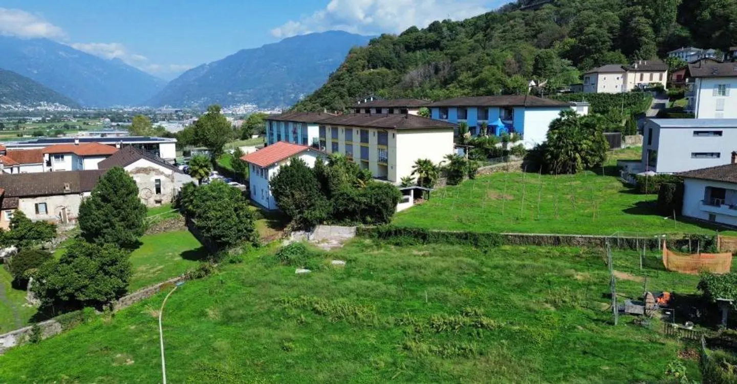Moderne Villa in Cadenazzo - Foto 7 von 8