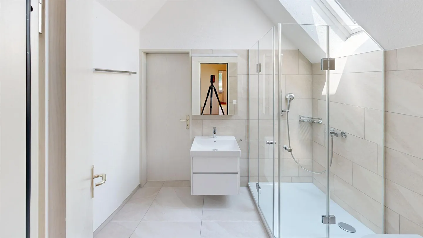 Appartement en duplex de 5,5 pièces - Photo 4 sur 9