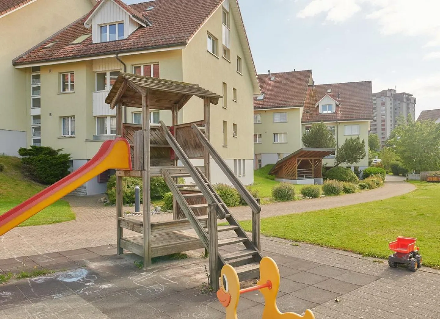 Appartement en duplex de 5,5 pièces - Photo 8 sur 9