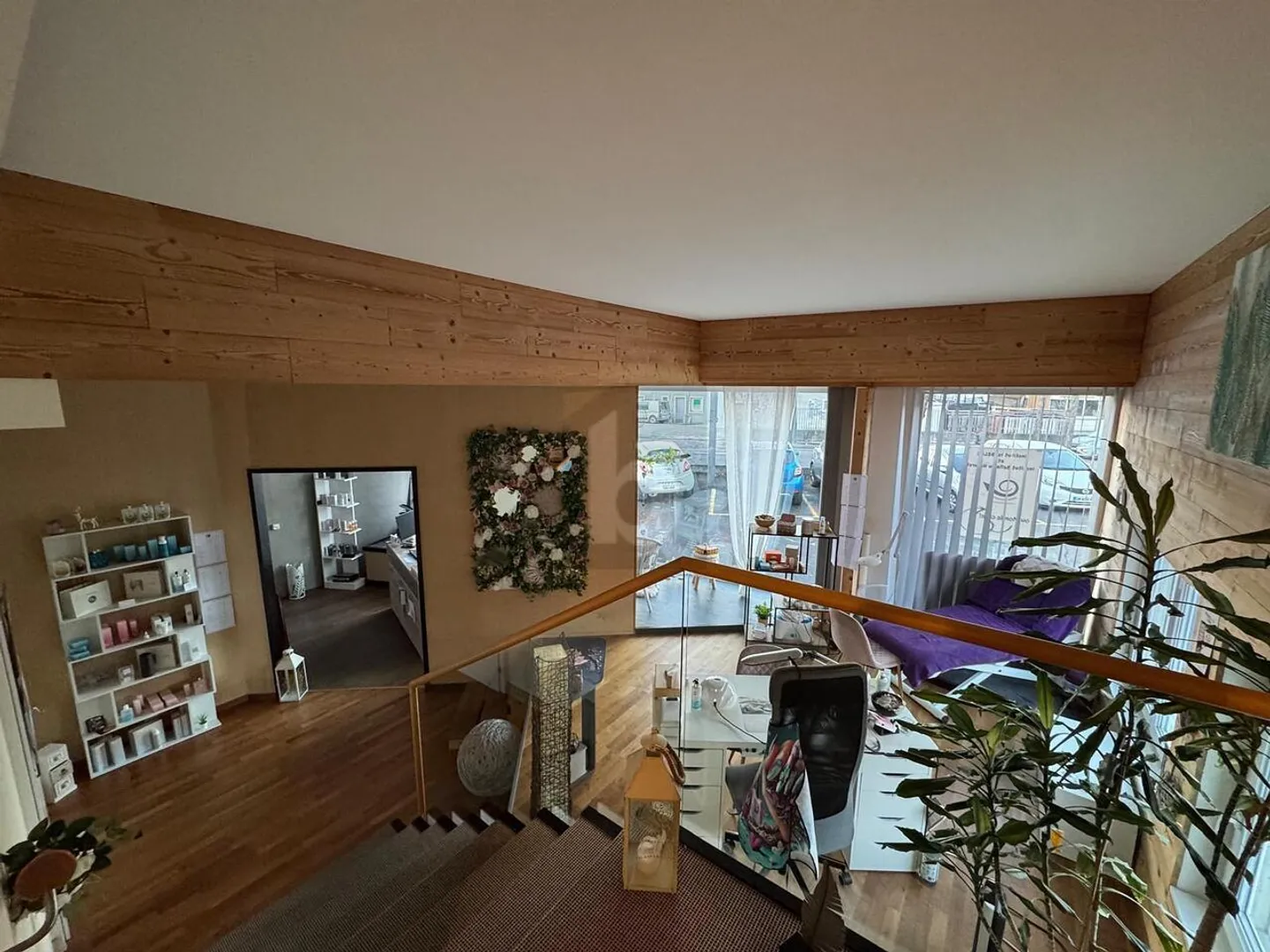 SPACIOUS, FUNCTIONAL AND BRIGHT - Photo 2 of 6