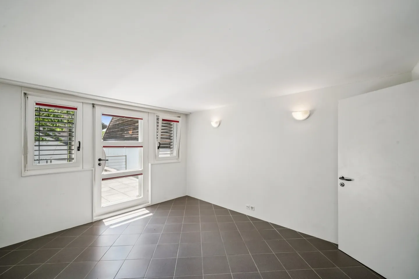 «Chavornay 5.5-Zimmer-Haus mit Terrasse und Garten, Nähe Bahnhof» - Foto 8 von 14