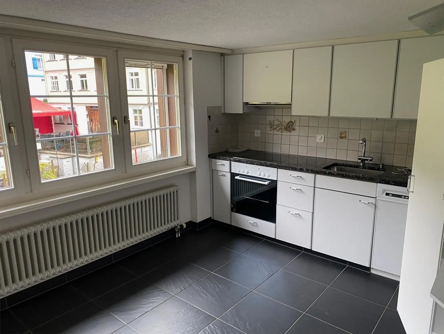 Appartement spacieux à Brunnadern - Photo 4 sur 8