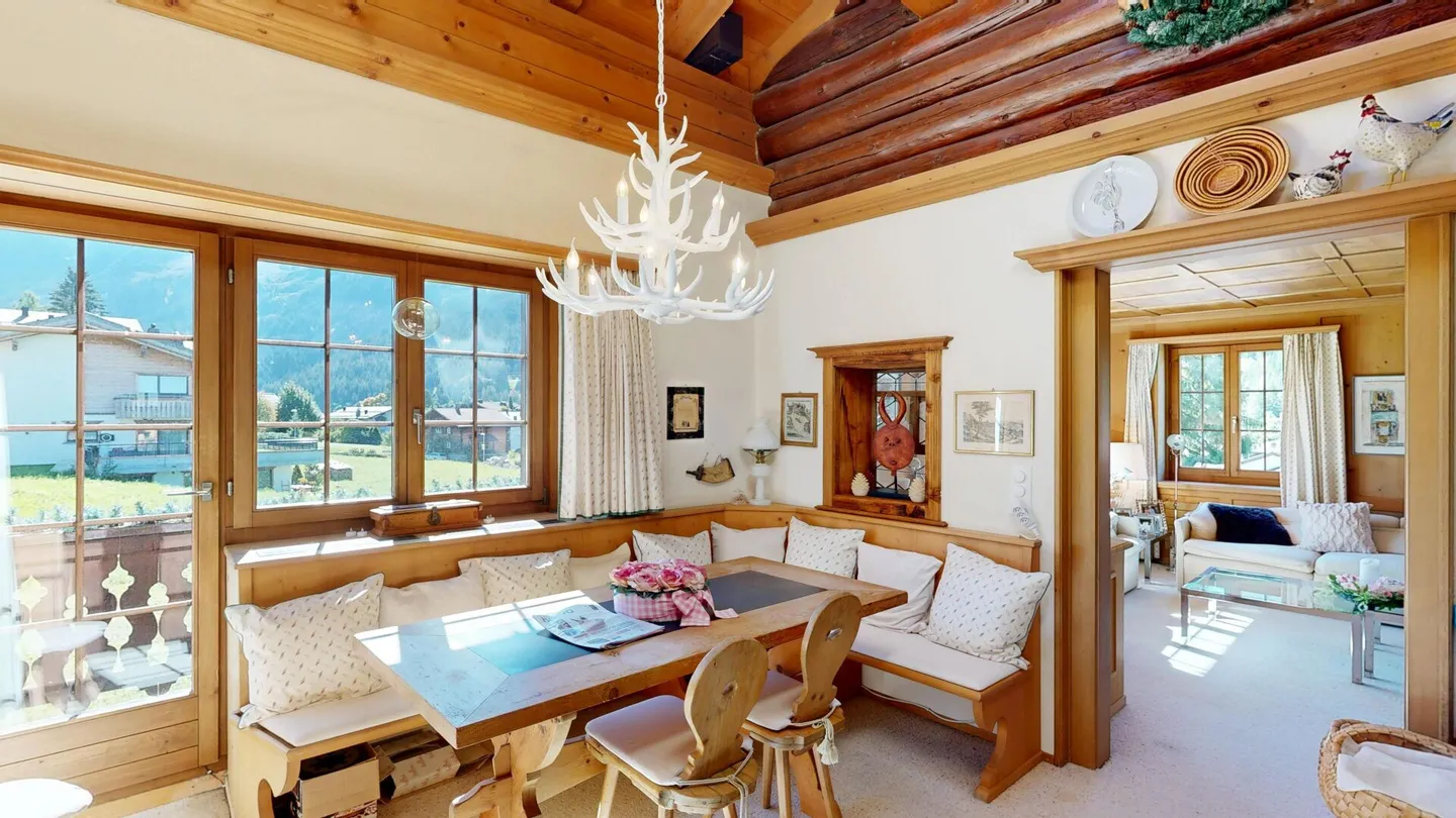 Vivere idilliaco in una posizione popolare - Incantevole casa plurifamiliare a Klosters - Foto 3 di 12