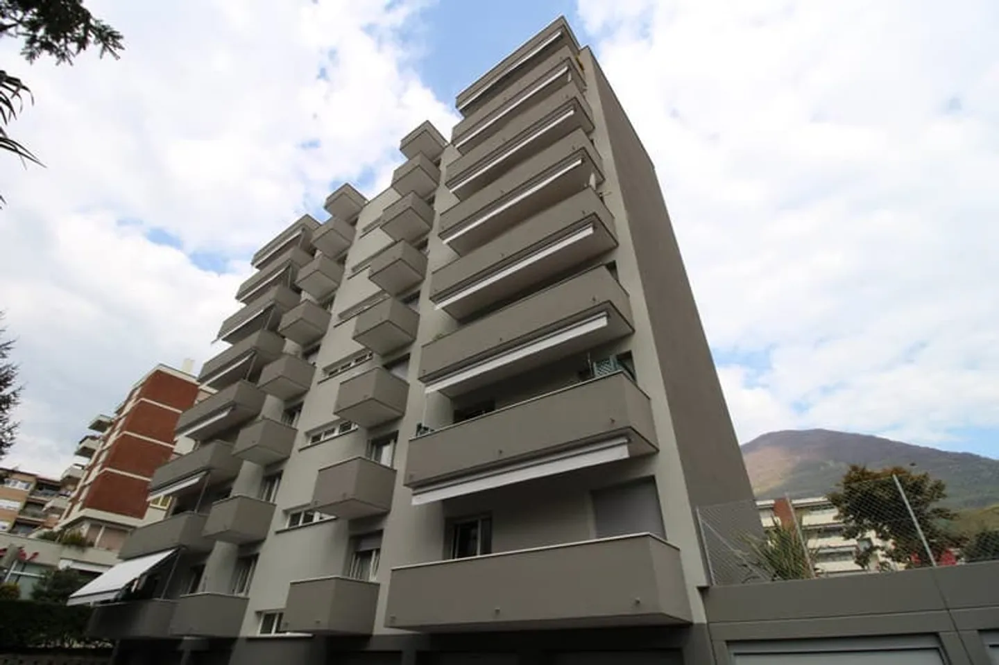 Pregassona - Appartement de 2,5 pièces entièrement rénové - Photo 1 sur 7