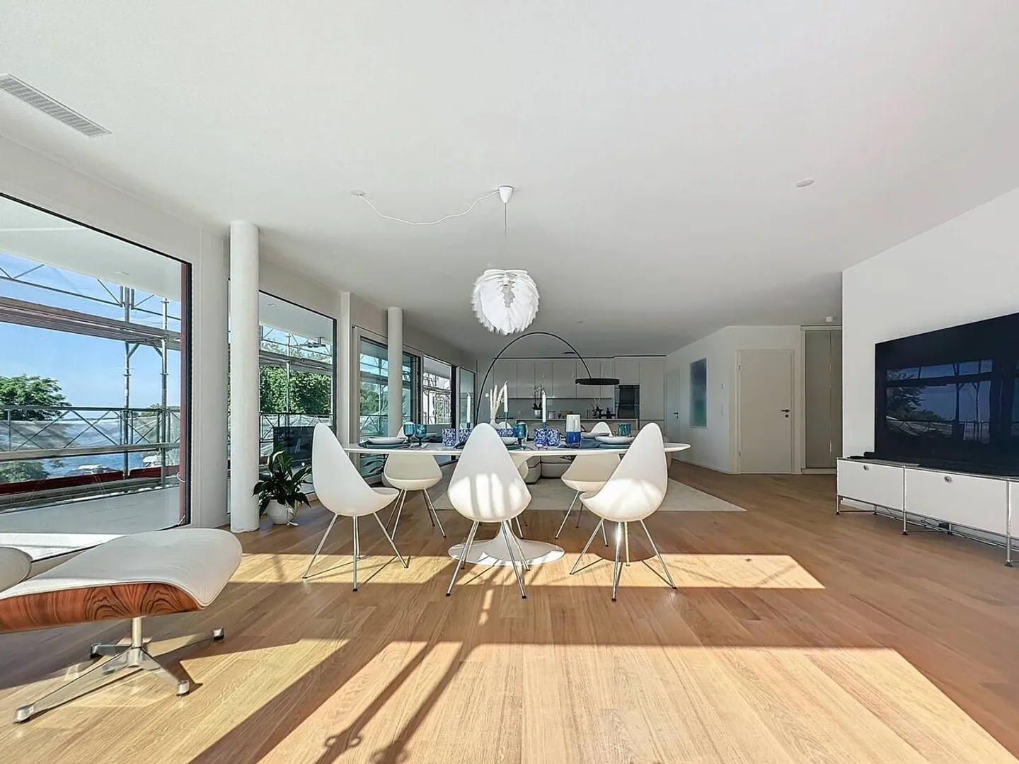 New promotion: 5.5 room apartment with covered balcony and rooftop - Photo 4 of 13