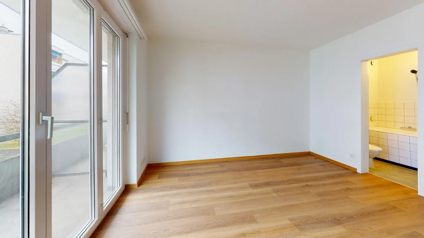 1-room apartment for rent - Photo 3 of 5