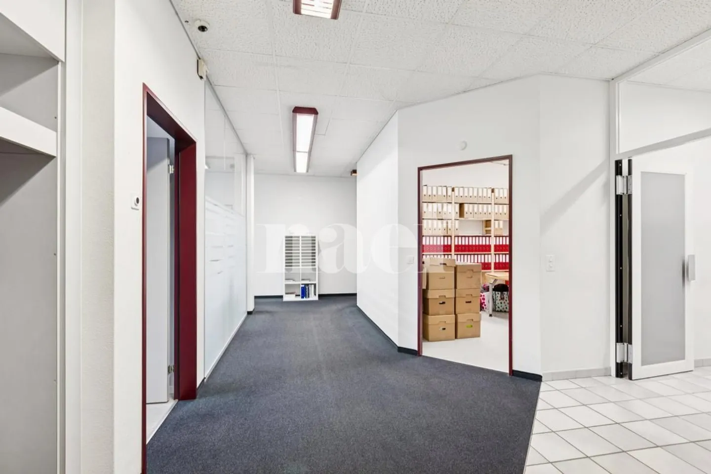 Office 11 rooms - Photo 4 of 7