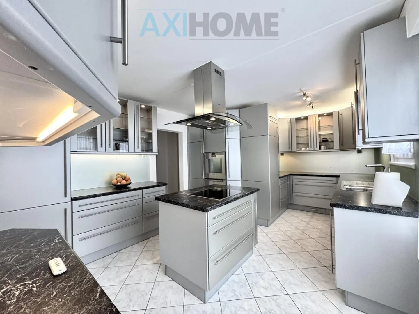 EXKLUSIV, Dachgeschoss nahe dem See und Nestlé - Foto 1 von 13