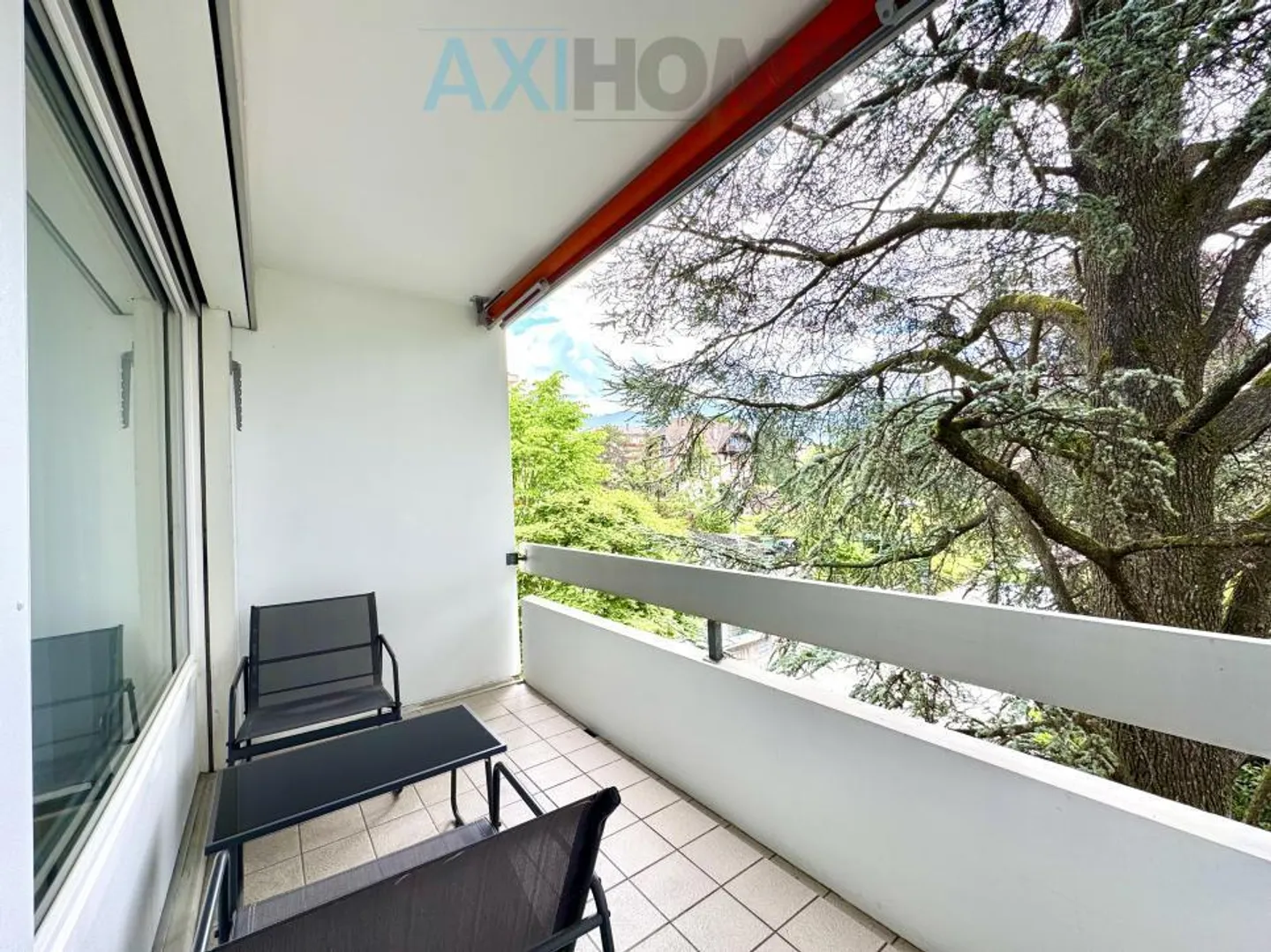 EXKLUSIV, Dachgeschoss nahe dem See und Nestlé - Foto 2 von 13