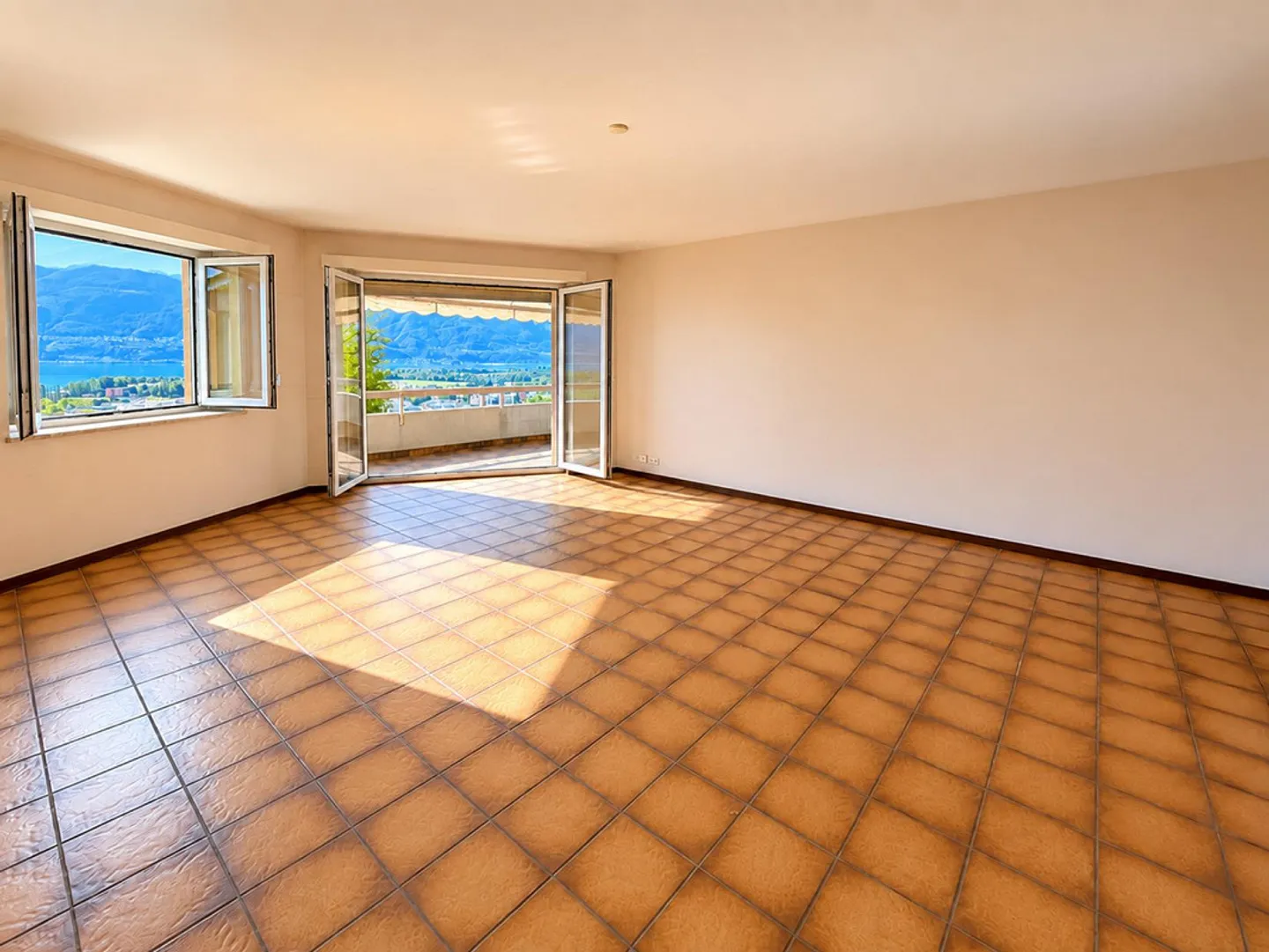 4,5 Zimmer mit herrlichem Seeblick - Foto 7 von 21