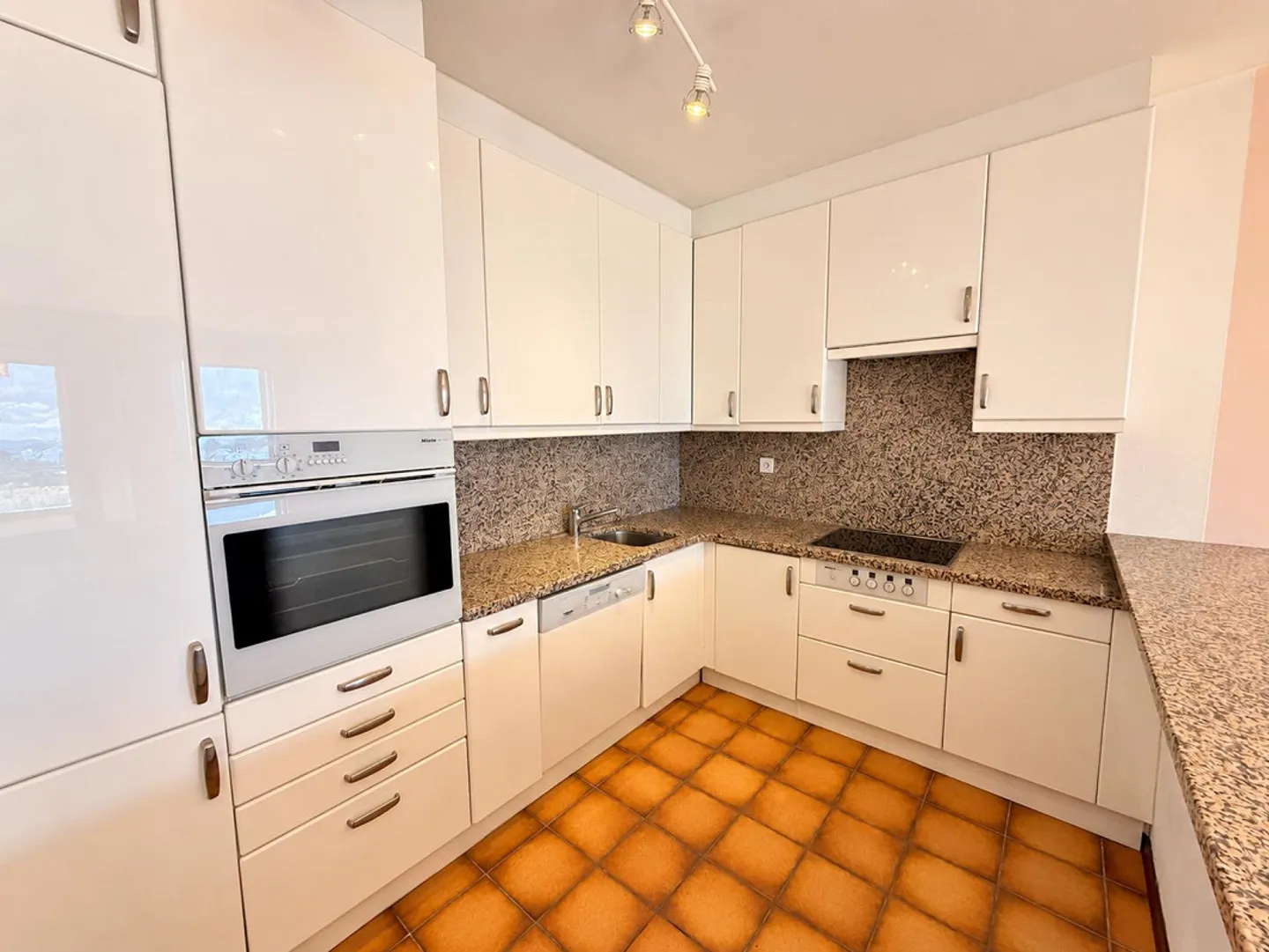 4,5 Zimmer mit herrlichem Seeblick - Foto 8 von 21