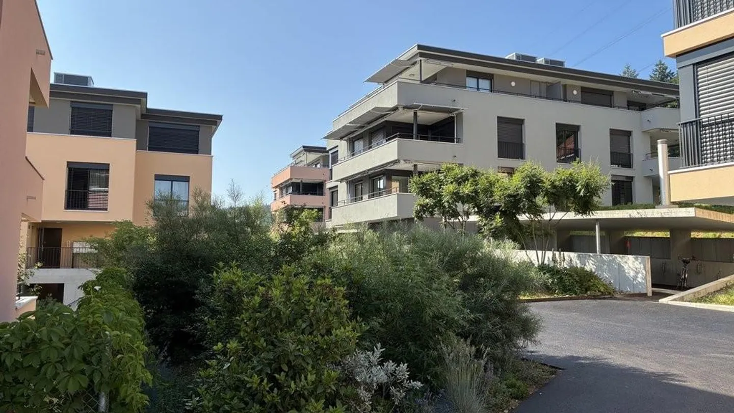 Vivere moderno in una posizione tranquilla con lavanderia privata - Foto 1 di 9