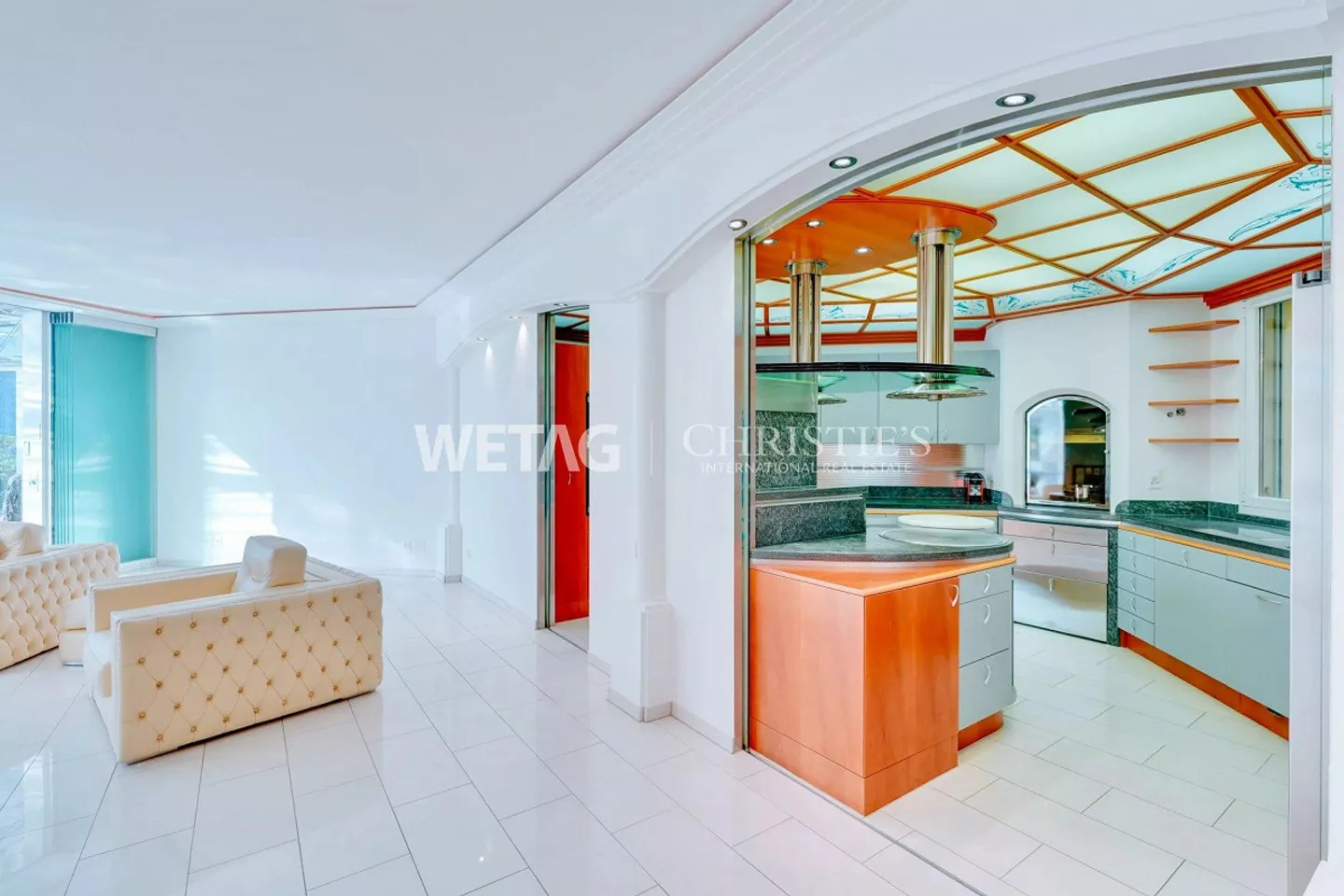 Muralto : Appartement moderne et lumineux avec grande terrasse et architecture en verre élégante à vendre - Photo 6 sur 13