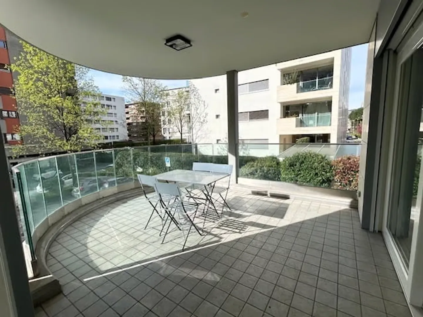 Zona Cassarate - 3.5 Room Furnished - Photo 3 of 21