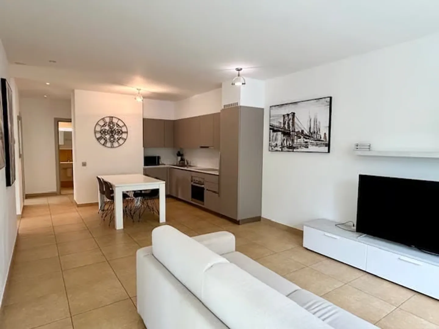 Zona Cassarate - 3.5 Room Furnished - Photo 18 of 21